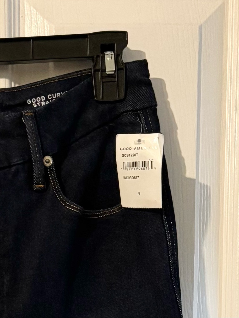 NWT Good America straight leg jeans - Picture 4 of 4